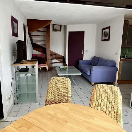 Apartment Superbe Duplex 4 Pieces Avec Terrasse Et Parking A 150m De La - Fr-1-225-776 *