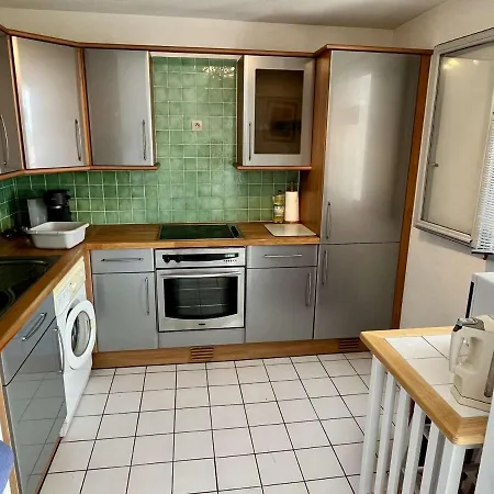 Superbe Duplex 4 Pieces Avec Terrasse Et Parking A 150m De La - Fr-1-225-776 Apartment *